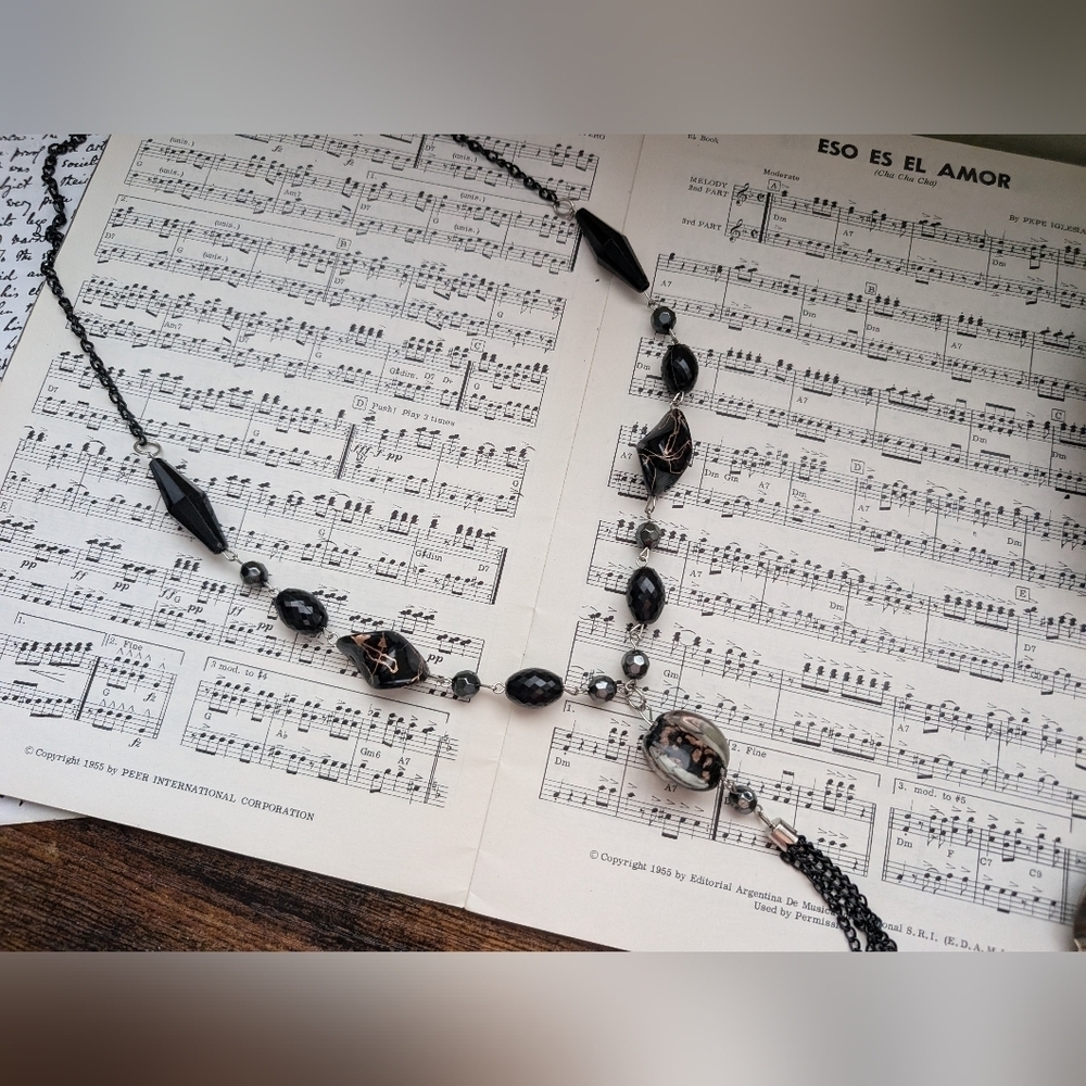 Elegant Black Necklace